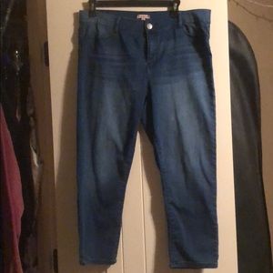 🛑🛑 6 for $18 🛑🛑 Juicy Couture jeans size 14